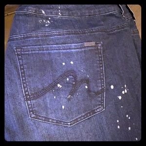 Amazing Seven jeans partnered Melissa McCarthy!!